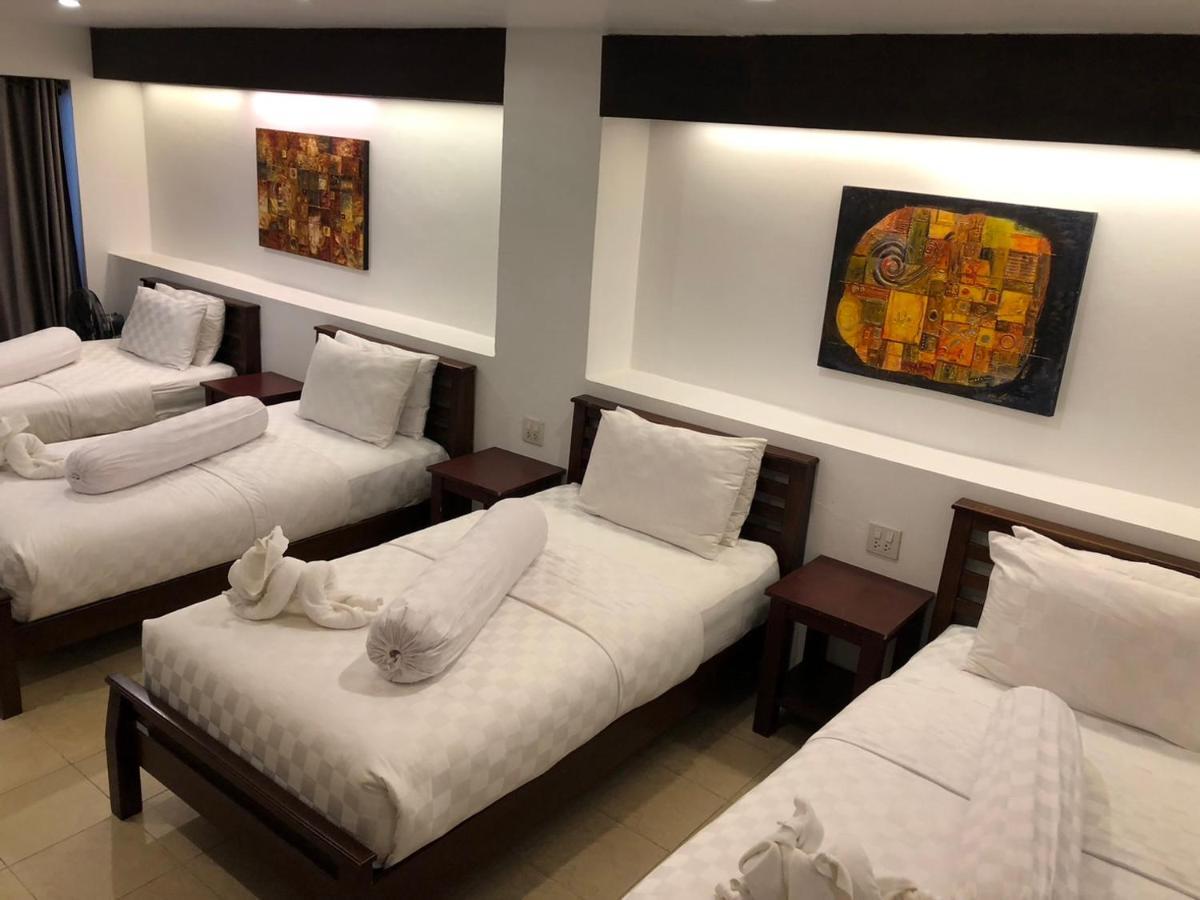 Hotel Baantalay Thungwualaen Pathiu Esterno foto
